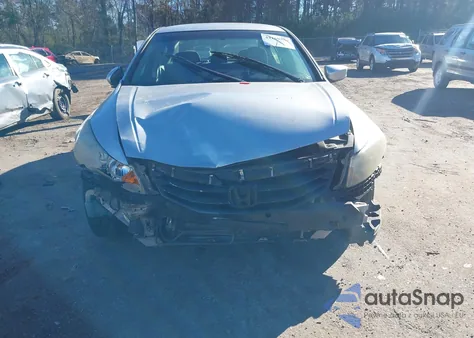 2011 Honda Accord 2.4 Lx-P z USA, uszkodzony, nr VIN 1HGCP2F4XBA142952